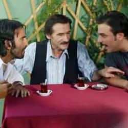 Geniş Aile'nin yıldızı kalp krizi ge&ccedil;irdi! Apar topar hastanede tedavi altına alındı