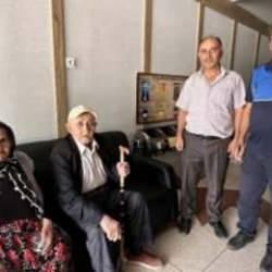 İ&ccedil;inde 3 aylık emekli maaşı olan c&uuml;zdanı, sahibine ulaştırdı