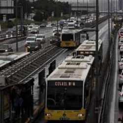 İstanbul'da pazartesi g&uuml;n&uuml; toplu ulaşım &uuml;cretsiz