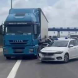 İstanbul'da TIR'da 15 ton etil alkol ele ge&ccedil;irildi