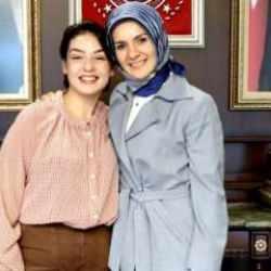 Bakan Göktaş, Kim Milyoner Olmak İster'in milyoneri Rabia Göğercin ile buluştu