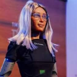 7/24 yorulmadan çalışıyor: Neyse ki 'İnsanların yerini' almayacak!