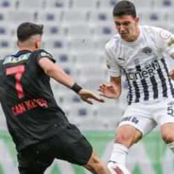 Derbi gol yağmuruna sahne oldu! 3 puan 'Paşa'ya gitti