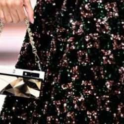 HONOR Çin'de HONOR V Purse’ü Tanıttı