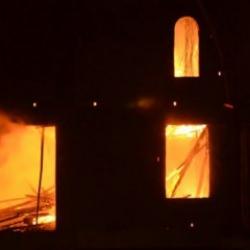 İsve&ccedil;'te bir camide yangın &ccedil;ıktı