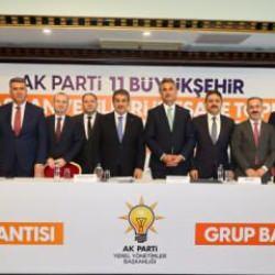 Kritik toplantı sonrası AK Parti'den sert a&ccedil;ıklama! 11 il i&ccedil;in harekete ge&ccedil;ildi...