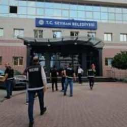 Son dakika: Adana'da Seyhan ve Çukurova belediyelerine eş zamanlı baskın!