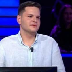 Kim Milyoner Olmak İster'de gen&ccedil; yarışmacı milyonluk soruyu a&ccedil;tırdı! Geceye damga vurdu...