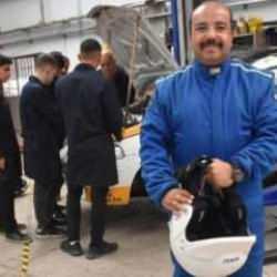 &Ouml;ğrenciler yarış aracı yaptı; ralli pilotu okul m&uuml;d&uuml;r&uuml; 2 kupayla d&ouml;nd&uuml;!