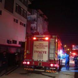 Ordu&rsquo;da iş yeri yangını! Buzdolabından &ccedil;ıktığı d&uuml;ş&uuml;n&uuml;l&uuml;yor