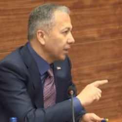 Bakan Yerlikaya duyurdu: 38 mafya tipi su&ccedil; &ccedil;etesi &ccedil;&ouml;kertildi!