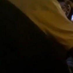 Bir taksici m&uuml;şteri atışması daha! Pişkin taksici yolcuları yarı yolda indirdi...