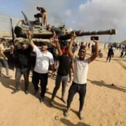 El-Kassam Sözcüsü Ebu Ubeyde: "Yeni bir grup İsrailliyi esir aldık ve Gazze'ye getirdik"