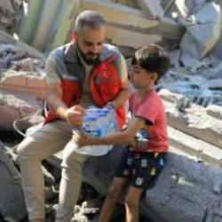 Sadakataşı Gazze’ye acil yardım ulaştırdı 