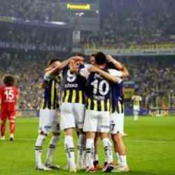 Fenerbahçe'ye müjdeli haber! Takımla çalışmalara başladı