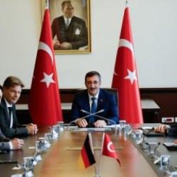 Cumhurbaşkanı Yardımcısı Yılmaz, Alman Bakan Habeck'i kabul etti