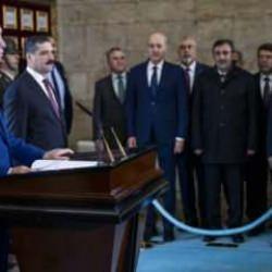 Anıtkabir &Ouml;zel Defteri'ni imzalayan Erdoğan'dan T&uuml;rkiye Y&uuml;zyılı vurgusu