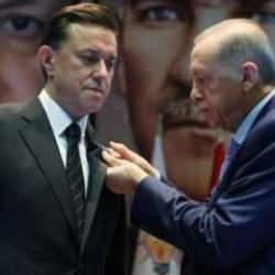 İYİ Parti'den istifa eden Milletvekili Nebi Hatipoğlu, AK Parti'ye katıldı