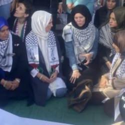 Sümeyye Erdoğan Bayraktar kadınların Filistin için başlattığı oturma eylemine katıldı