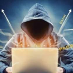 Paranın olduğu yerde siber mücadele büyüyor: Sanal kart kullanın!