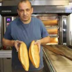 Bu fırına 100 lira bozuk para getirene 2 ekmek bedava