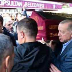 Hacer Muhterem Coşan Hanımefendi Hakk'a y&uuml;r&uuml;d&uuml;