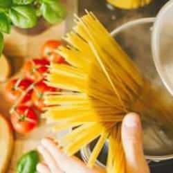 Daha lezzetli tarifler için: Makarna pişirirken asla yapmamanız gereken 8 hata