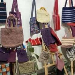 Zonguldak'taki kadınlar h&uuml;nerlerini sergiledi! Kadına şiddetle m&uuml;cadele g&uuml;n&uuml;nde sergi a&ccedil;tı