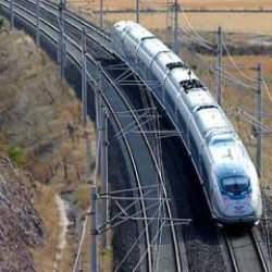 Trenlerde öğretmenlere özel indirim