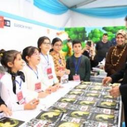 100 ilkokul öğrencisinin eseri 'Yıldız Sütü' kitabında toplandı