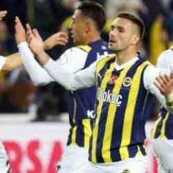 Fenerbahçe zirveyi bırakmıyor! Süper Lig'de puan durumu