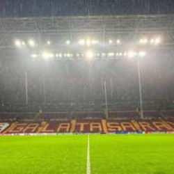 Galatasaray-Manchester United maçı ertelenecek mi?