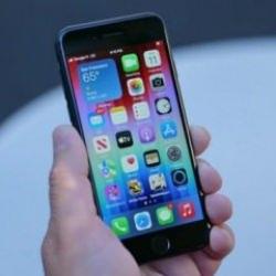 Apple bir iPhone'dan daha desteğini kesti: İşte vintage iPhone modelleri!