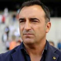 Beşiktaş'ın eski hocası komşuya teknik direktör oldu