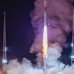 Çin için dönüm noktası... Dünyanın ilk metan roketi Zhuque 2 Y uzaya fırlatıldı!