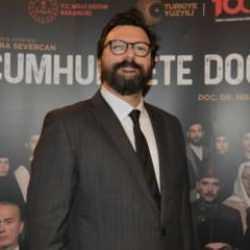 Erzurum'da "Cumhuriyete Doğru" tiyatro oyunu sahnelendi