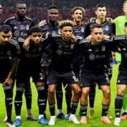 Kamp kadrosu açıklandı! Beşiktaş'ta derbide 4 eksik