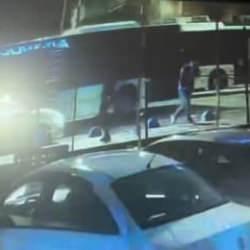 Sultangazi'de arızalı İETT otobüsü kaydı: Sürücü altında kaldı!