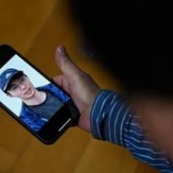 Bilim kurgu dizisi gerçek oluyor: Acılı baba, ölen oğlunun avatarıyla konuştu!