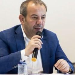 "Erdoğan kazanırsa, aday olmam" diyen Tanju &Ouml;zcan CHP'den aday oldu