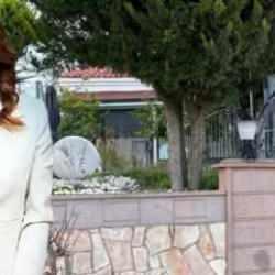 Seçil Erzan 25 milyonluk baba evini ipotek ettirmiş!