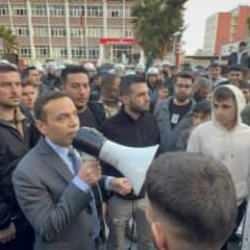 Şırnak'ta Kur'an-ı Kerim yırtan uyuşturucu bağımlısı ş&uuml;pheliye lin&ccedil; girişimi