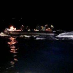 Ayvalık&rsquo;ta 48 g&ouml;&ccedil;men yakalandı, 32&rsquo;si de kurtarıldı