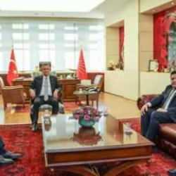 Saadet Partisi heyeti CHP'ye koştu, AK Parti'ye çattı