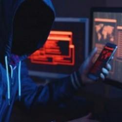 "Sosyal medyada kişisel bilgi paylaşmayın"