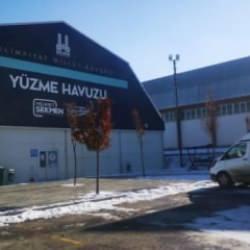 &Uuml;niversite &ouml;ğrencisi y&uuml;zme havuzunda boğularak can verdi