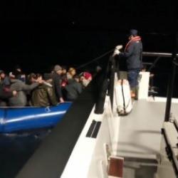 Balıkesir a&ccedil;ıklarında yakalandılar