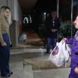 Motokurye olup siparişi getiren Bakan Varank'ı karşısında g&ouml;ren &ouml;ğrenci şaşkına d&ouml;nd&uuml;