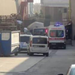 Tekstil fabrikasında feci &ouml;l&uuml;m! Y&uuml;k asans&ouml;r&uuml; ile duvar arasında kaldı