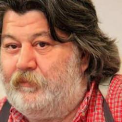 Ahmet Nesin'e yakalama kararı